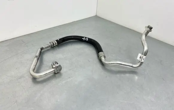 Land Rover Defender Air conditioning (A/C) pipe/hose XC5J6