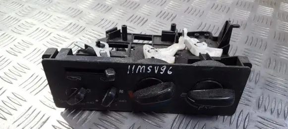 Mitsubishi Space Wagon Climate control unit 9762928501