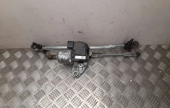 Front wiper linkage