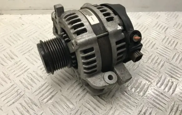 Toyota Avensis T250 Generator/alternator 270600G011 12060862125N