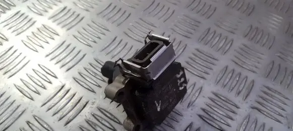 BMW 3 E36 High voltage ignition coil 1703359 11856