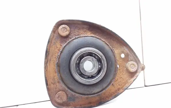 Toyota Yaris Front upper strut mount 4860952050