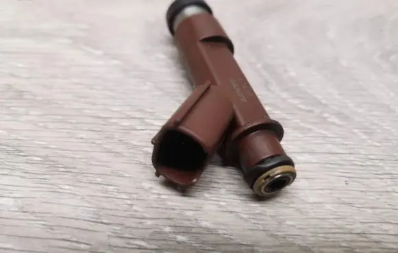 Lexus GX J120 Fuel injector 2325050060