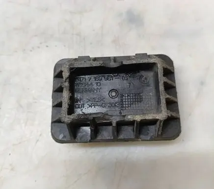 BMW M4 F82 F83 Jacking socket point 7169981 11884410