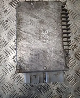 Chrysler Voyager Engine control unit/module P04727192AJ