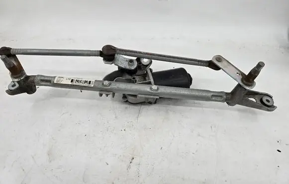 Jeep Compass Front wiper linkage and motor 52180436