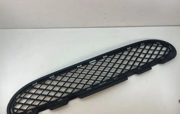 Mercedes-Benz C W203 Front bumper lower grill A2038850823