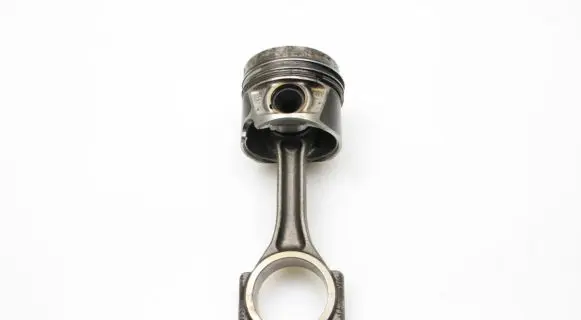 Volkswagen Tiguan Piston with connecting rod
