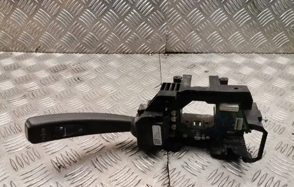 Volvo V70 Wiper control stalk 31264354