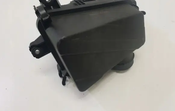 KIA Stinger Air filter box