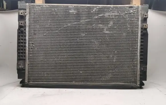 Audi A6 S6 C6 4F Coolant radiator