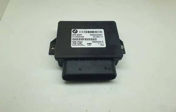 BMW 5 F10 F11 Hand brake control module 6854856 32620264A 0112902308