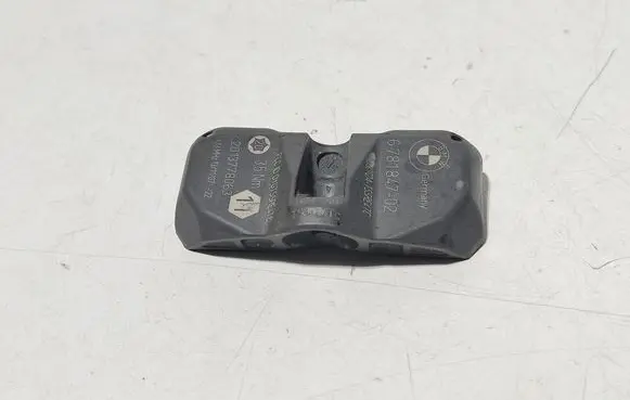 BMW 7 E65 E66 Tire pressure sensor 6781847 678184702