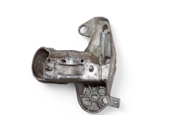 Audi A4 S4 B6 8E 8H Engine mounting bracket 8E0199352F