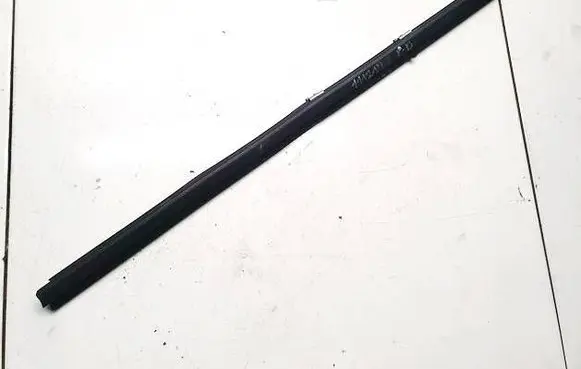 Land Rover Range Rover Evoque L538 Front door glass trim molding 