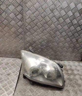 Toyota Avensis T250 Headlight/headlamp