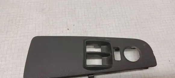 Fiat Bravo Front door window switch trim 