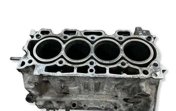 Peugeot Partner Engine block 9685737310 9683251610