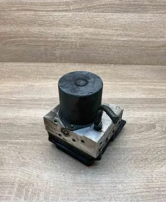 BMW 5 E60 E61 ABS Pump 6768906 6788743