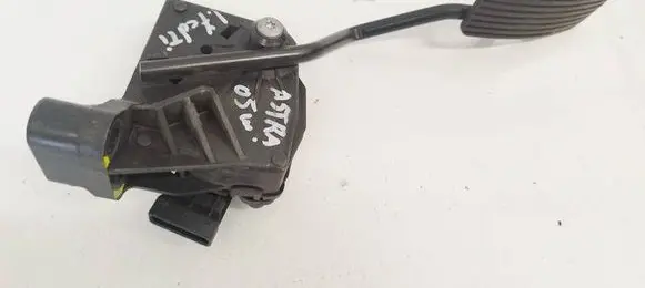 Opel Astra H Accelerator throttle pedal 9158010 6PV00811300