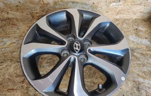 Hyundai i10 R15 alloy rim 52910B9300
