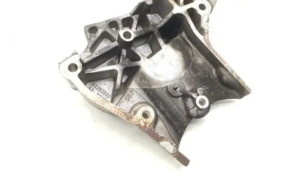 Alfa Romeo 147 Engine mounting bracket 55203509