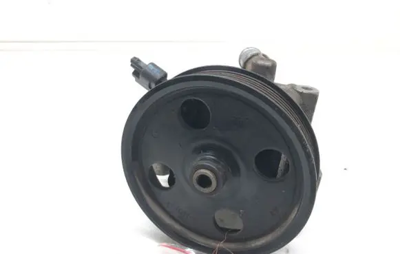 Volvo C30 Power steering pump 31201069