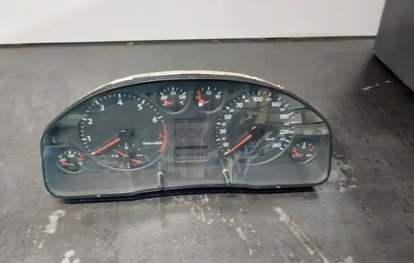 Audi A6 S6 C5 4B Speedometer (instrument cluster) 4B0919860L