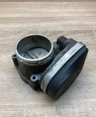 BMW 5 E39 Throttle valve 7502444 750244405