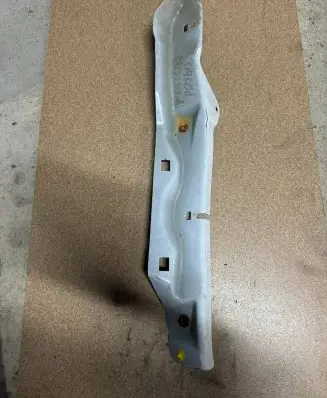 Renault Trafic II (X83) Fender mounting bracket