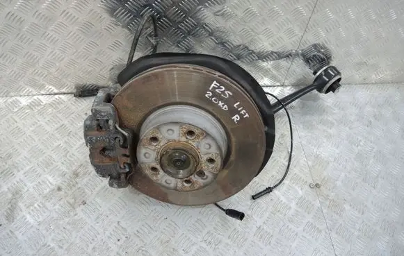BMW X3 F25 Stub axle 