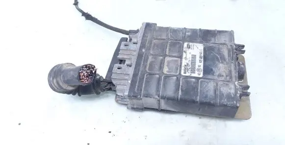 Volkswagen Golf III Engine control unit/module 0281001170 028906021C