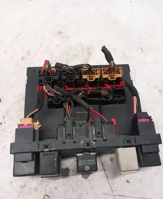 Volkswagen PASSAT B6 Comfort/convenience module 3C0937049J 28027755 H37S1301