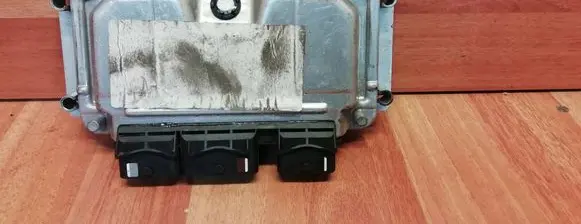 Peugeot 207 Engine control unit/module 0261206943 9638765680 9647480580