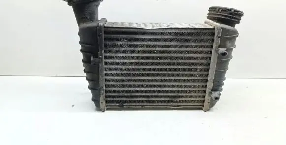 Volkswagen PASSAT B5.5 Intercooler radiator 3B0145806