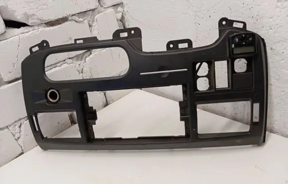 Ford Transit Radio/GPS head unit trim 6C11V047A04