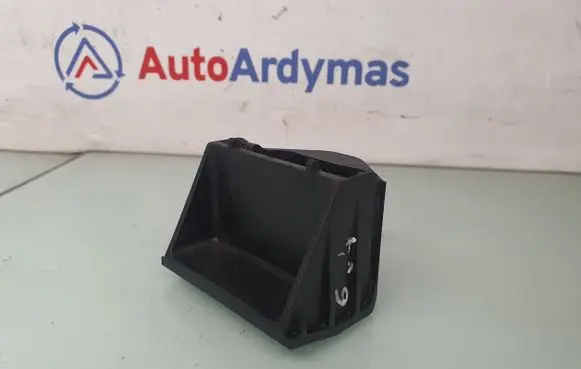 Radiator mount bracket
