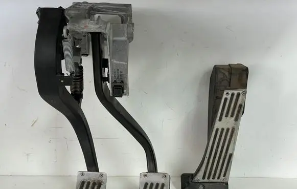 Clutch pedal