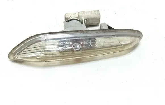 BMW 1 E81 E87 Front fender indicator light 7253325