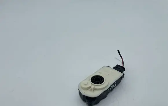 BMW 5 G30 G31 G38 Radiator active air flap actuator 9881645