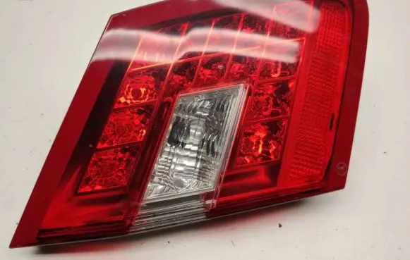 Mercedes-Benz E W212 Tailgate rear/tail lights A2129060358