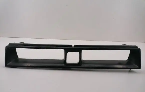 Seat Toledo I (1L) Front grill 1L0853655