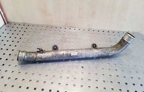 Audi Q7 4L Intercooler hose/pipe