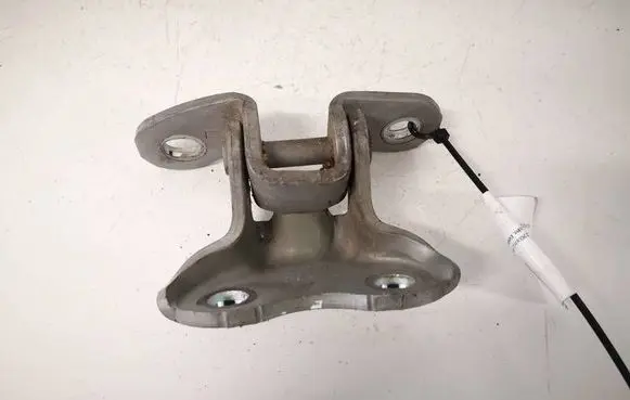 Toyota Avensis T270 Rear door lower hinge