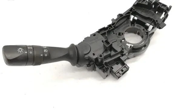 Toyota Auris E180 Indicator stalk 17F852