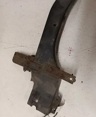 KIA Carens I Radiator mount bracket
