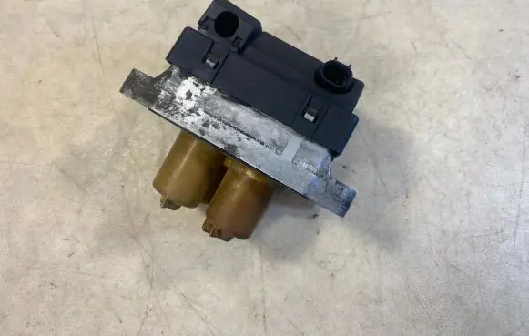 Mercedes-Benz G W461 W463 1st Gen Electric engine pre-heating system (optional) A0001591104