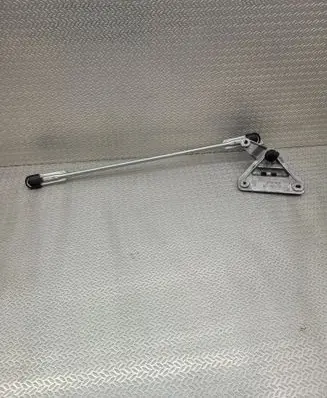 Front wiper linkage