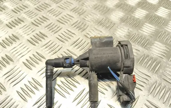 Chrysler Pacifica Turbo solenoid valve 4891741AA