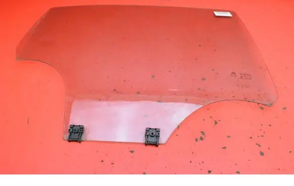 Audi 100 200 5000 C3 Rear door window glass 